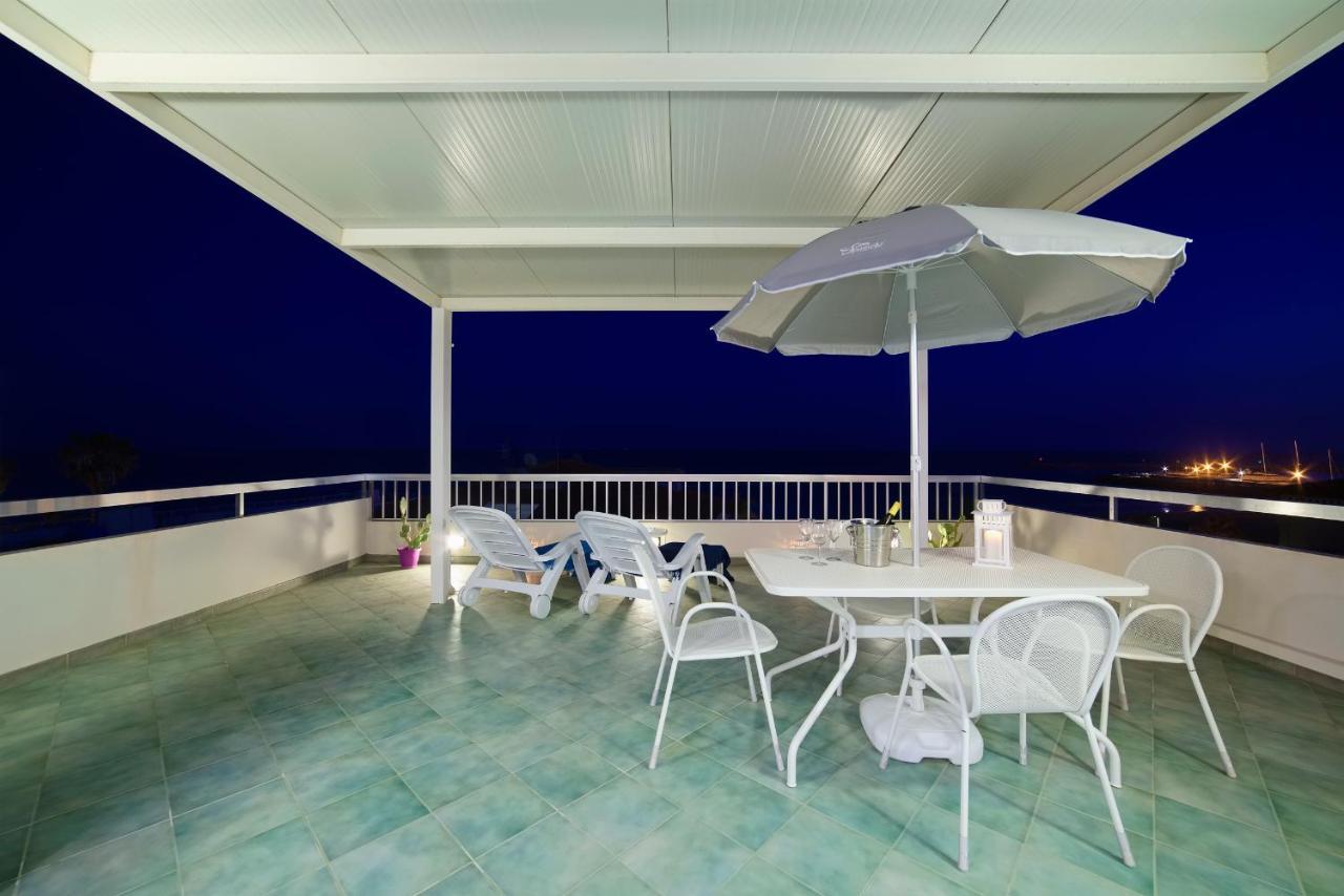 Archimede, Appartamento Con Vista In Centro A مارينا دي راغوزا المظهر الخارجي الصورة